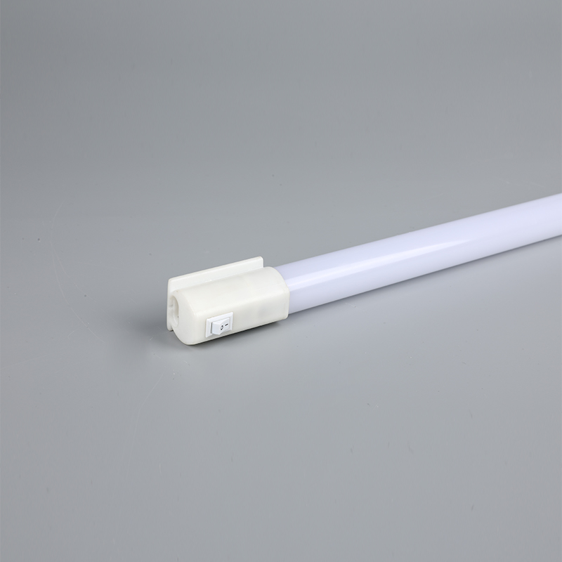 Easy to install T8 PC batten lamp with switch 0.6m 9w 1.2m 18w